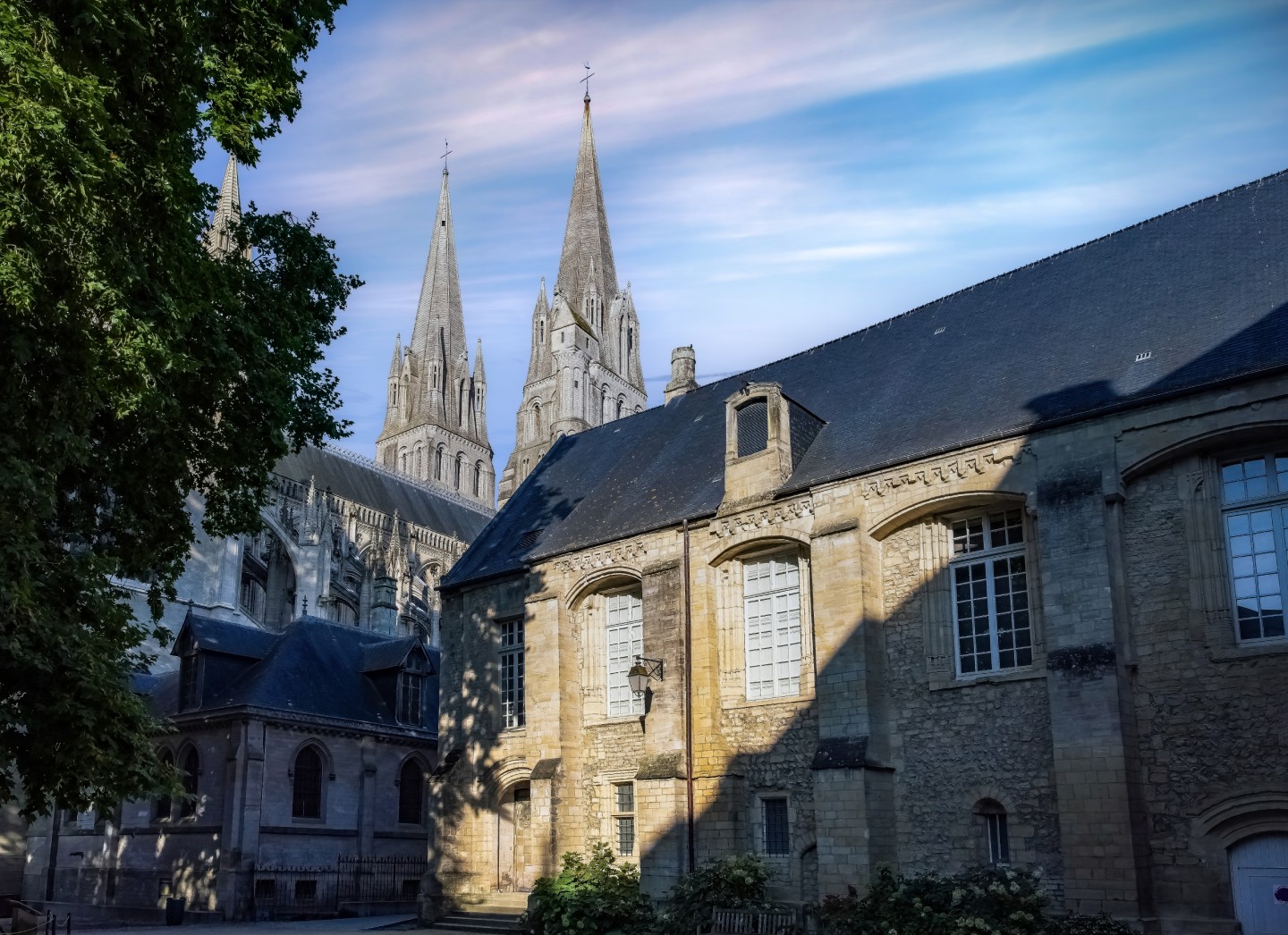 Diagnostiqueur immobilier  AD2L Diag en intervention sur le terrain